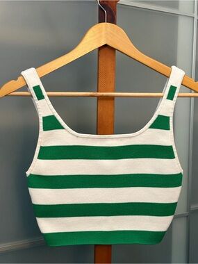 Babaton Aritzia Sculpt Knit Squareneck Cropped Striped Tank M